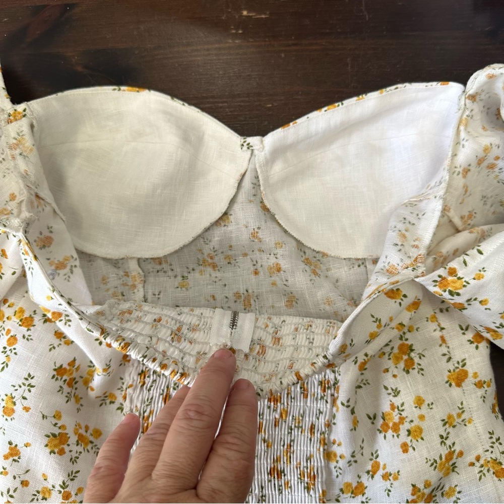 Reformation Andra White Yellow Floral Puff Sleeves Smocked Top Size 6 - Picture 11 of 13